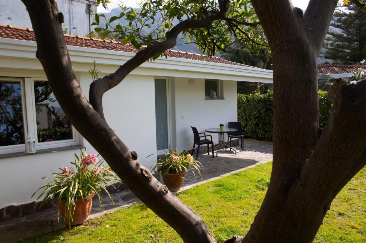 Villa Bianca Castellammare di Stabia Exterior foto
